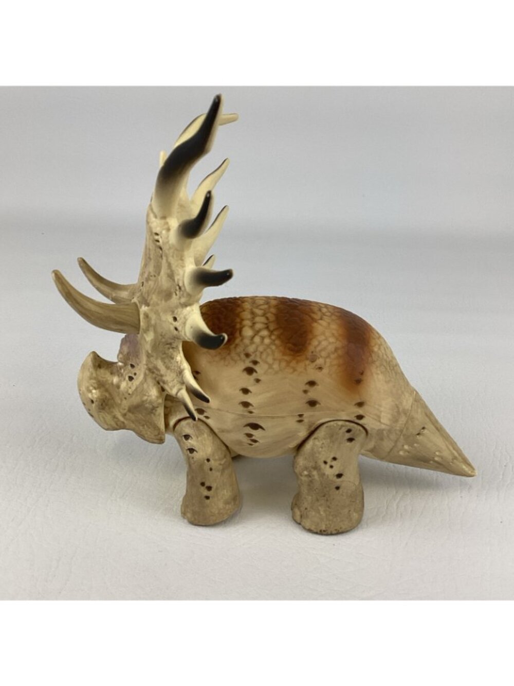 Disney The Good Dinosaur Forrest Woodbush 7" Action Figure Styracosaurus Toy - Picture 3 of 7